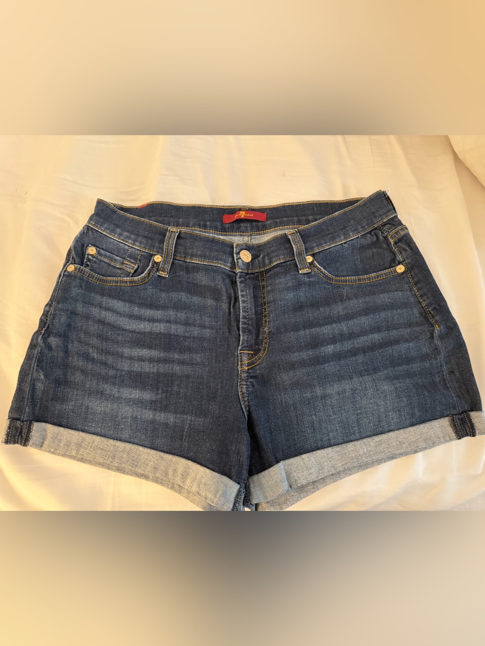 7 For All Mankind Mid Roll Short Size 28